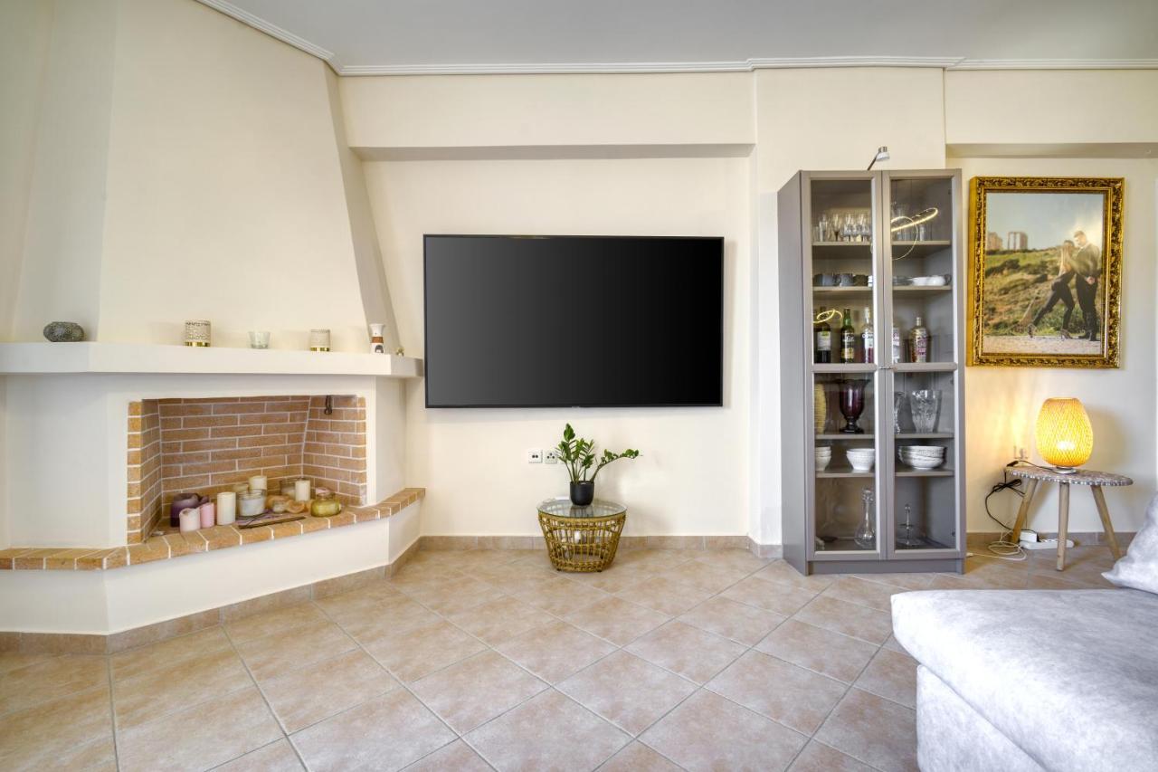 Sea & Mountain Apartment Close To Port And City Lavrion Ngoại thất bức ảnh